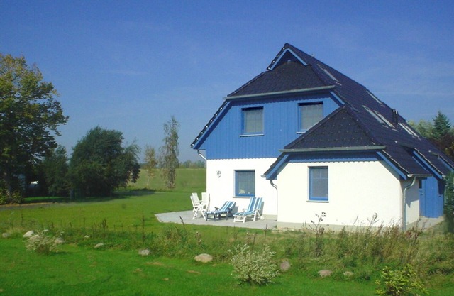 Vacation home for 9 guests with 97m² in Kenz-Küstrow (295022)