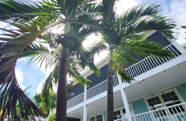 Vacation Home - Spacious, Convenient, Views! Only a 2-3 min walk to the beach.