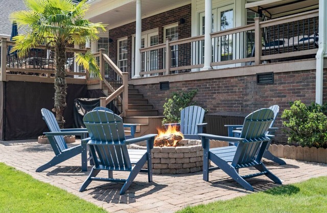 Vacation Home w/Private Dock, Hot Tub, Pets OK