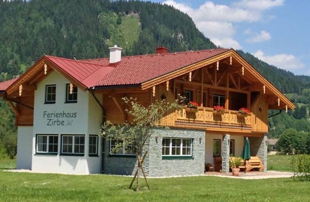 Vacation home "Zirbe" - Heisshof