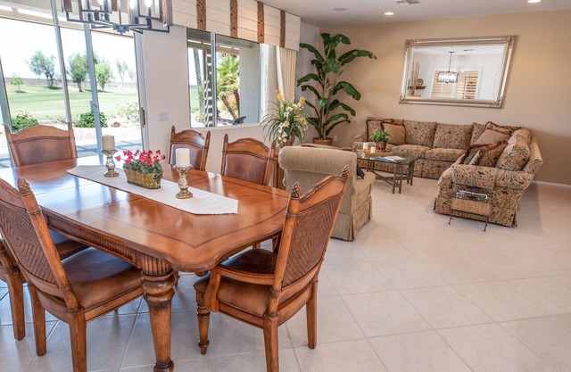 VACATION IN SUN CITY WITH GOLF VIEWS ! IN PALM DESERT CA n Golf, Pool, Gym