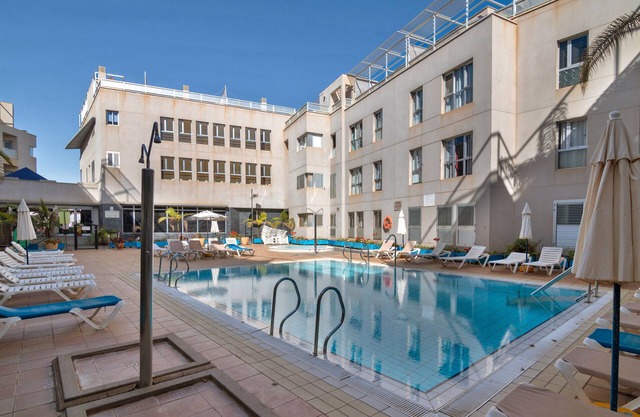 Vacation 'S Q Playa De Sardina' with Mountain View, Shared Pool and Wi-Fi