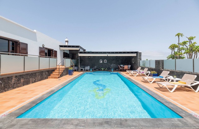 Vacation Villa 'Casa Los Llanos Teseguite Lanzarote' with Sea View, Private Pool and Wi-Fi