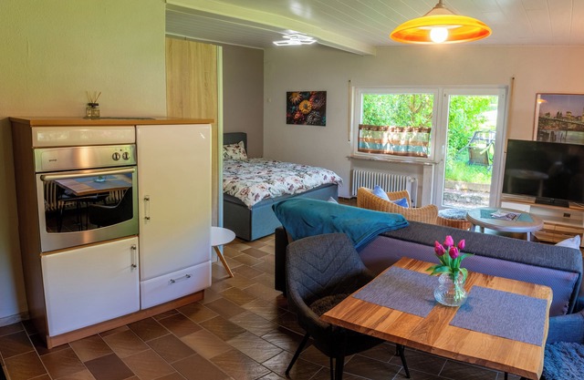 Vacation with the winegrower with use of the garden - own restaurant