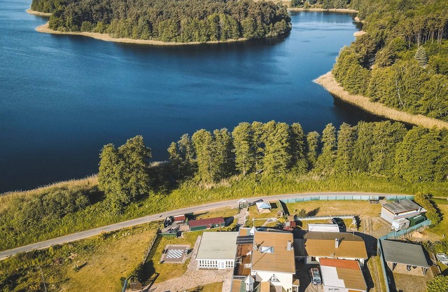 Vacations with the family - by the lake & in the countryside