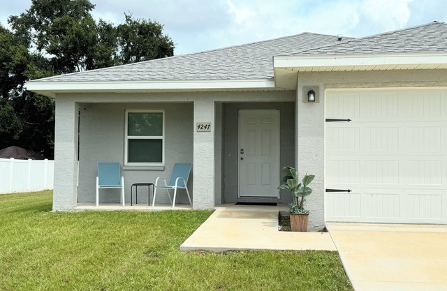 Van Gog House 2bed 2bath Centrally Located