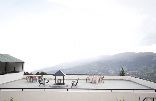 Vardaan Hotels - PatniTop