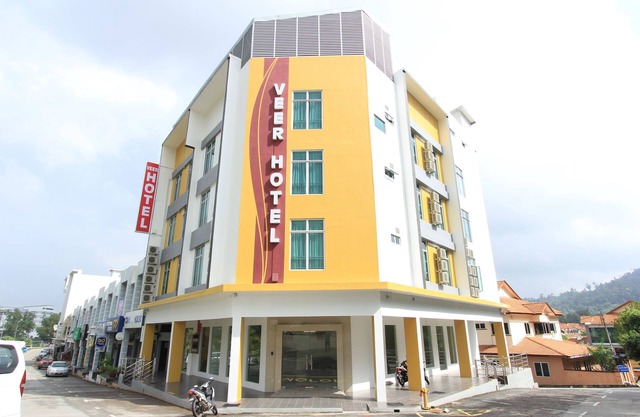 Veer Hotel