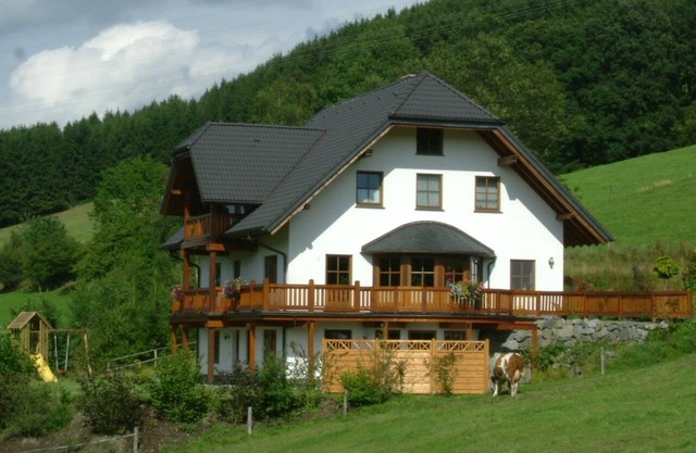 very beautiful 4-star-non-smoking vacation apartment, stylishly furnished