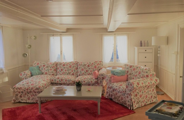 Very nice and sunny apartment on the sun terrace Amden