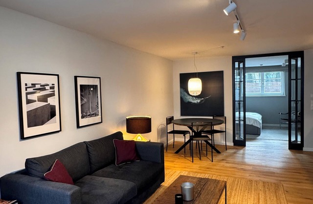 Very nice apartment quiet location with good parking and terrace