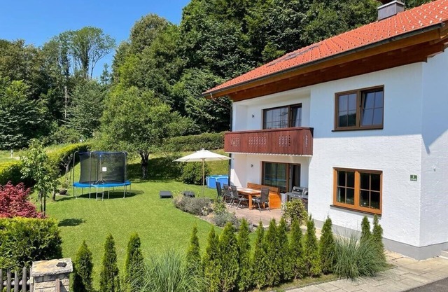 Very nice, newly renovated vacation home near Kochel am See for up to 10 people