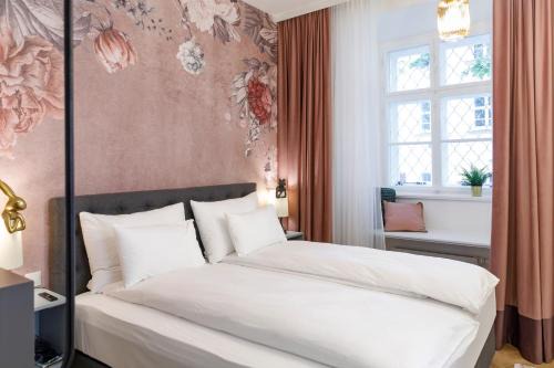 Vienna Hideaways - Your Boutique Stay in Historic Old Town