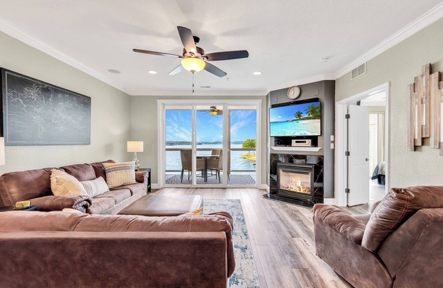 View for Miles! Remodeled Lands' End Luxury Condo - Wifi, Waterpark, Pool, Docks