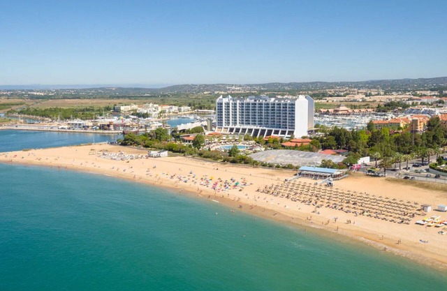 Vilamoura Typical 3 With Pool by Homing