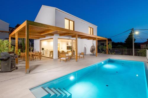 Villa 1 with Pool Soline, Krk, 280 m from beach, by 4Villas