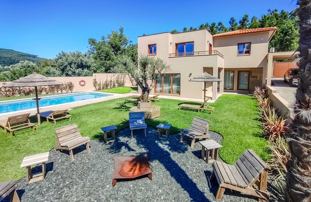 Villa 240 V5 – Luxury Holiday Home in Barcelos