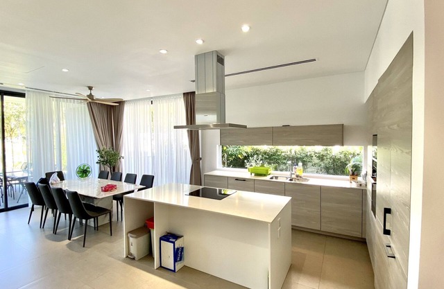 Villa 4 bedroom river view with private pool