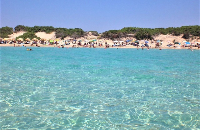 Villa, 400 meters from the sea, suitable for two families, 3 bedrooms 2 bathrooms, BBQ gazebo