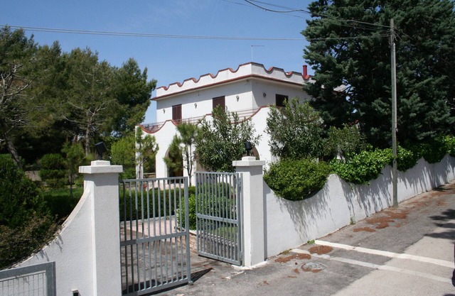 Villa 50 steps from the sea