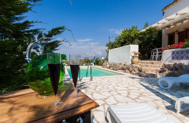 Villa antico pozzo: pool, spa, sauna, sea view, 15 minutes from Scopello