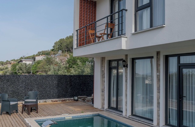 Villa ADAnmarmaris lüks özel havuzlu villa, 6 kişilik konaklama, doğanın içind