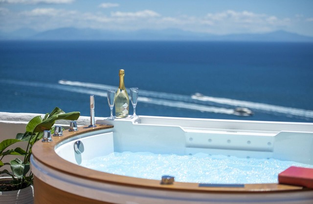 Villa Albatros - Stunning 2 floors Villa for large groups!