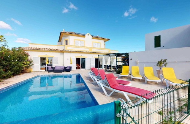 Villa Amigo - 4 bedroom villa with pool