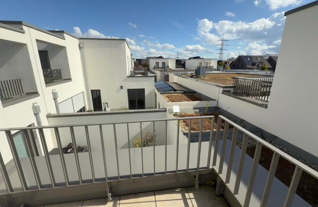 Villa am Rhein in Monheim