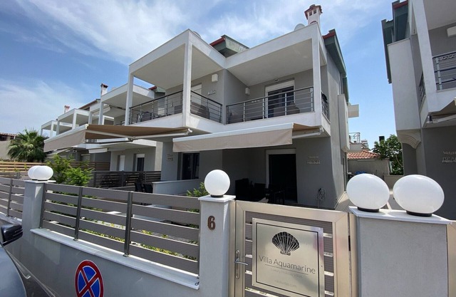 Villa Aquamarine - beautiful family villa nearby the sea