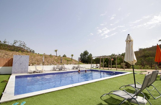 Villa 'Atitudo Nature' with Mountain View, Wi-Fi and Air Conditioning