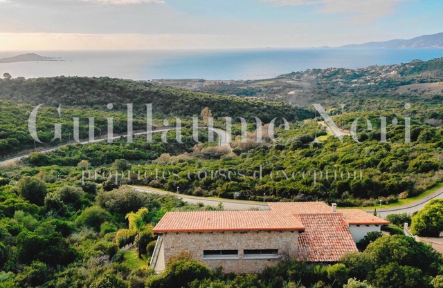 Villa AURORE-5 rooms with swimming pool and panoramic sea view