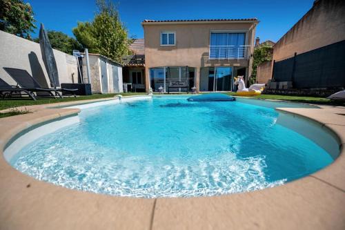 Villa avec Piscine et Jacuzzi privés - Marseille