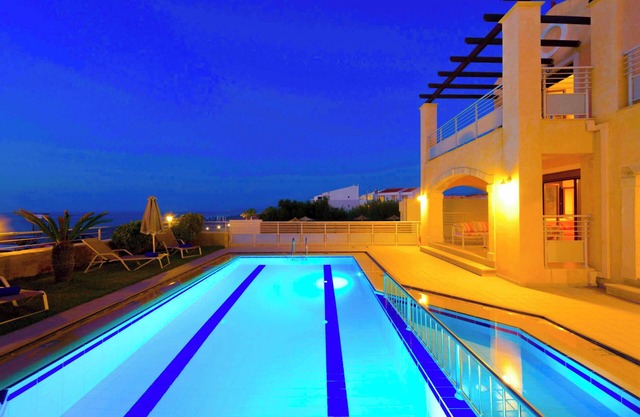 Villa Avra - Six Bedroom Villa, Sleeps 12