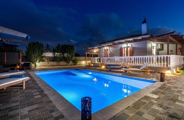 Villa Bora with private pool