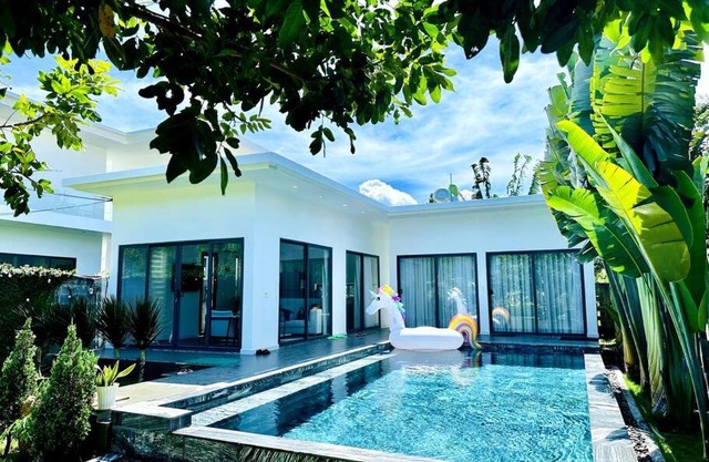 Villa có hồ bơi riêng tại Lang Phuoc Hai