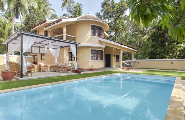 Villa Calangute Phase 4, Near Calangute Beach & Restaurants