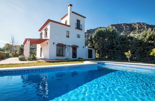 Villa "Caminito del Rey" with Mountain Views, Pool, Garden, Air Conditioning and Wi-Fi