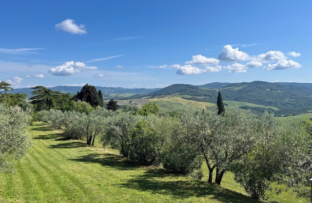 Villa Capannina.nPrivate pool, beautiful grounds and stunning countryside viewsn