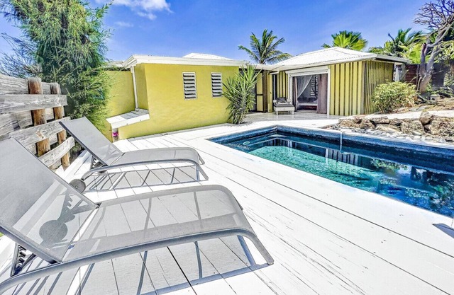 Villa Cazou, sea view, private pool, Wifi 100Mbps