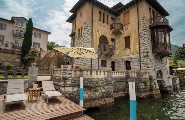 Villa Cecilia - luxurious and elegant liberty lake-front villa