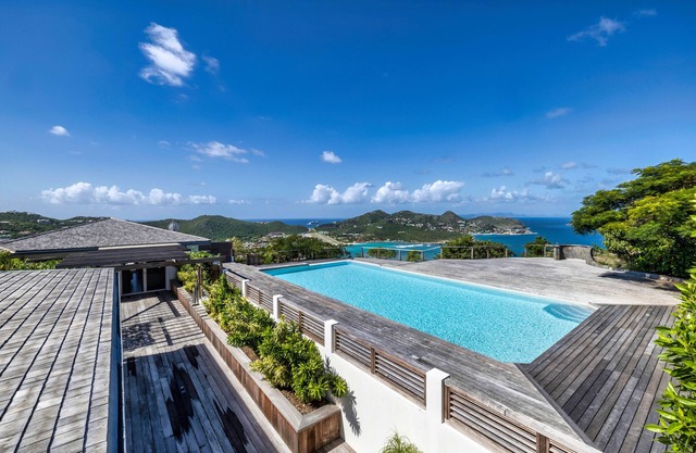 Villa 'Coco de Mer' Fabulous views of St Jean Bay and Eden Rock