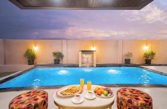 VILLA CREDENCE - 4 Bedroom Villa with Private Swimming Pool in Panchgani