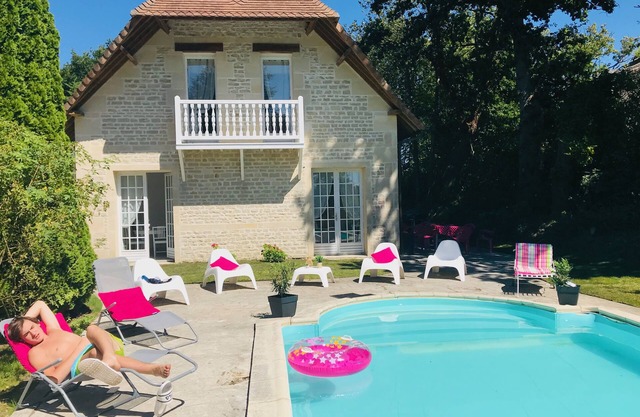 Villa de Charme Domaine privé Touques with Private Pool