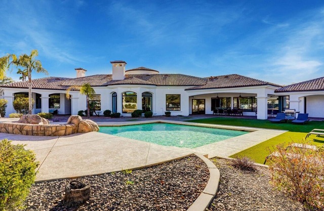 Villa del Sol Amazing & Luxurious Home Resort-Style Arizona Oasis.