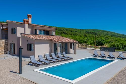 Villa Ema, a beautiful villa with a wonderful view of the sea