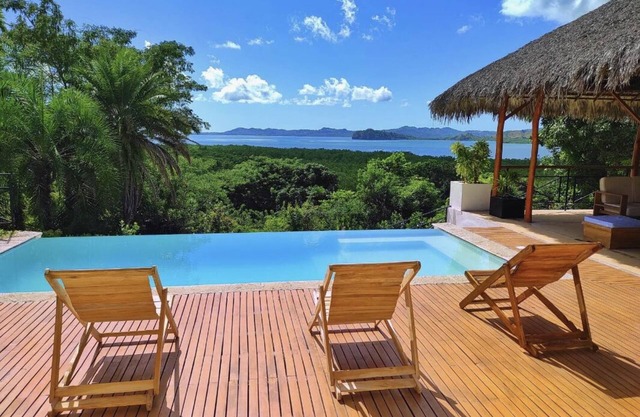 Villa en Pleine Nature Avec une vue Exceptionnelle sur la mer