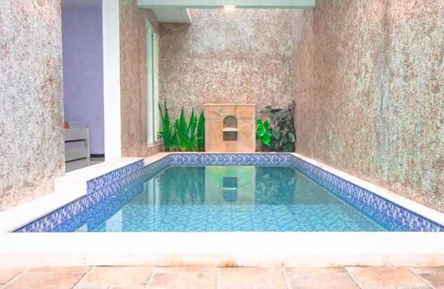 Villa Evergreen with Private Pool and Karaoke