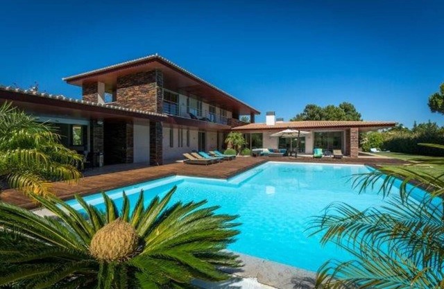 Villa Filipa, Super Luxe 5 bed 5 bath villa in Almancil.