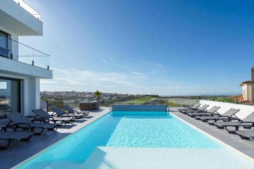 Villa Gold with ocean view, jacuzzi and private pool